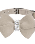 Nouveau Bow Collar